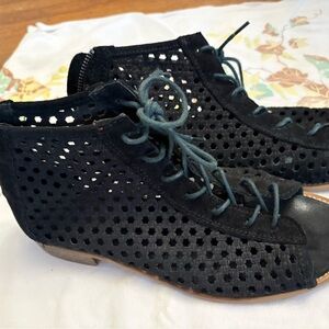 Musse & Cloud Black Perforated Lace-Up Boots